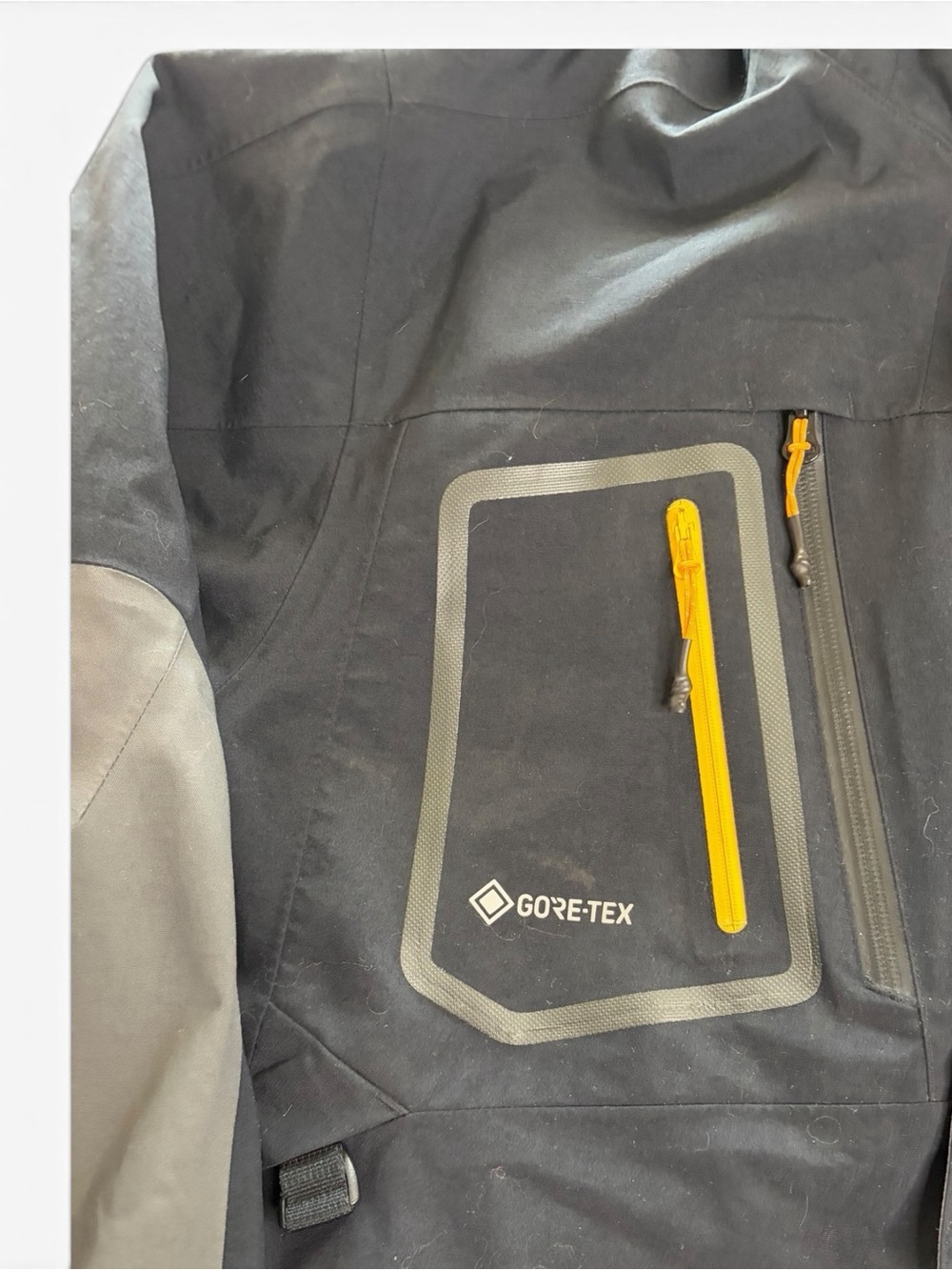 Bass Pro Shop Guidewear Goretex Jacket, size XL - Picture 3 of 11